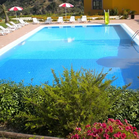 Tenuta Agrituristica Castellesi Lantgård