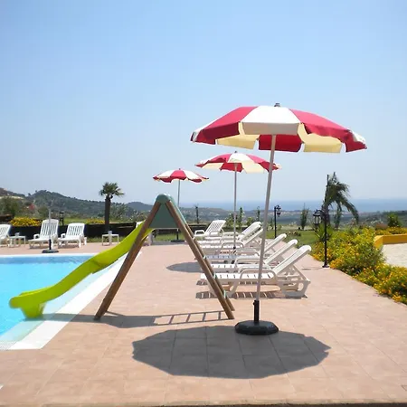 Tenuta Agrituristica Castellesi Lantgård