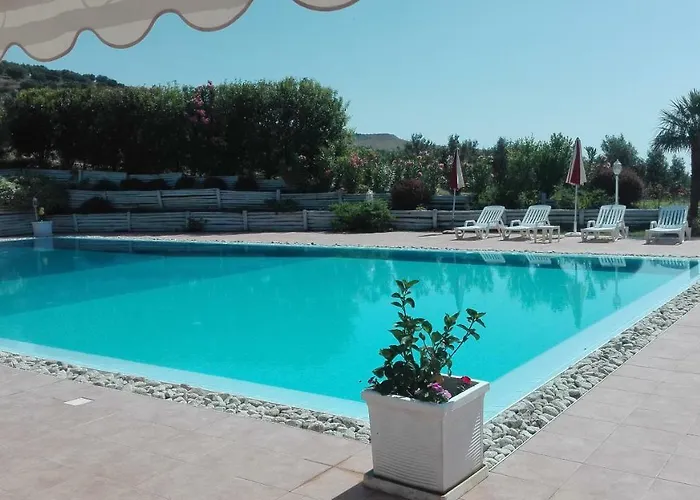 Tenuta Agrituristica Castellesi בית חווה