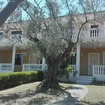 Alloggio per agriturismo Tenuta Agrituristica Castellesi *