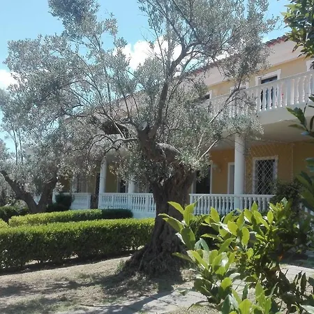 Tenuta Agrituristica Castellesi 스퀼라쎄