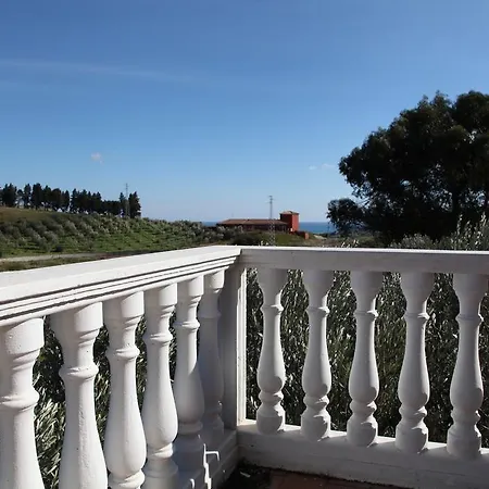 Tenuta Agrituristica Castellesi Farma Squillace