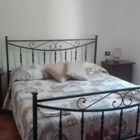 Tenuta Agrituristica Castellesi * Squillace