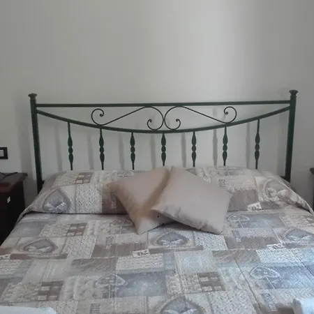 Tenuta Agrituristica Castellesi * Squillace