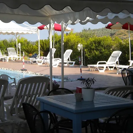 Tenuta Agrituristica Castellesi * 스퀼라쎄