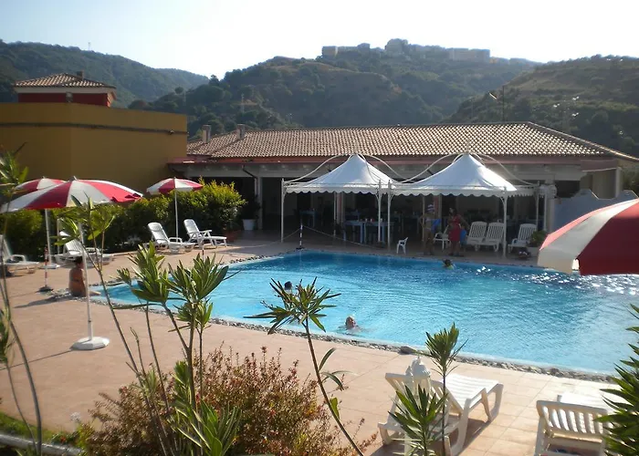 Tenuta Agrituristica Castellesi * Squillace